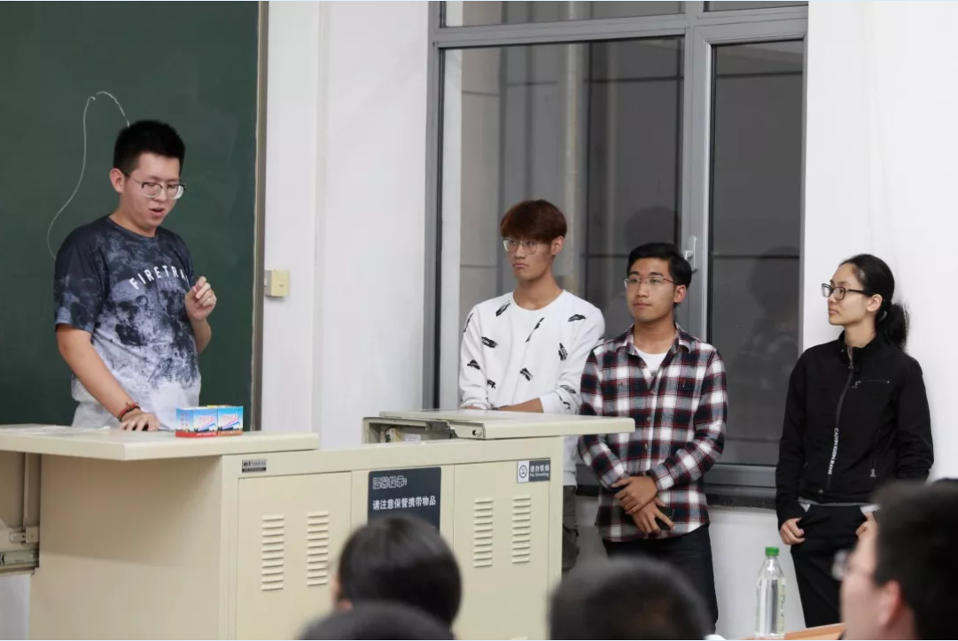 国通实践在英国实践队成员